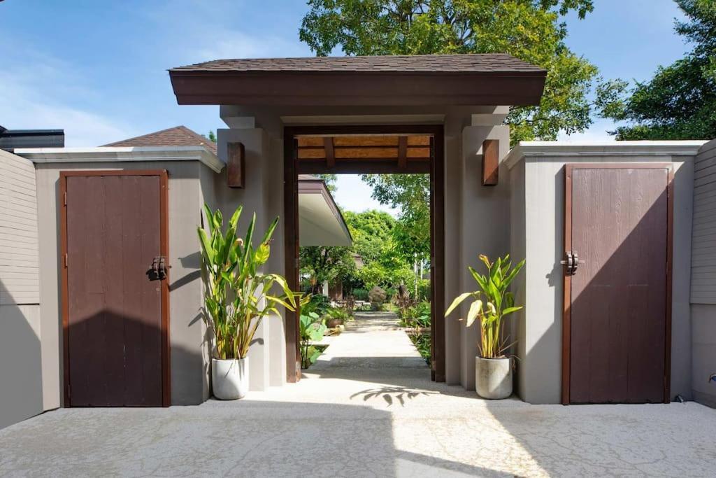 Traditional Elegance, Baan Suan Villa Ban Bang La Exterior foto